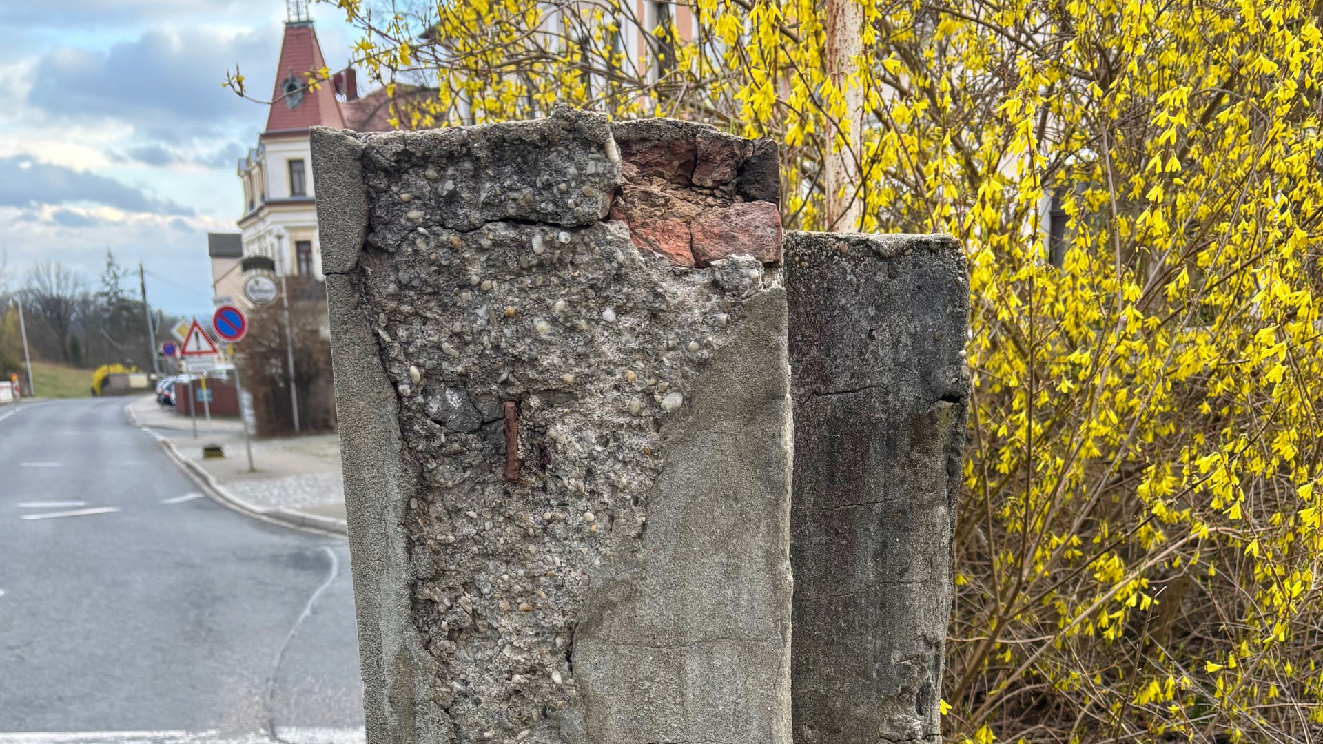 Stadtrat Radebeul verschenkt 100.000 Euro für eine Mauer