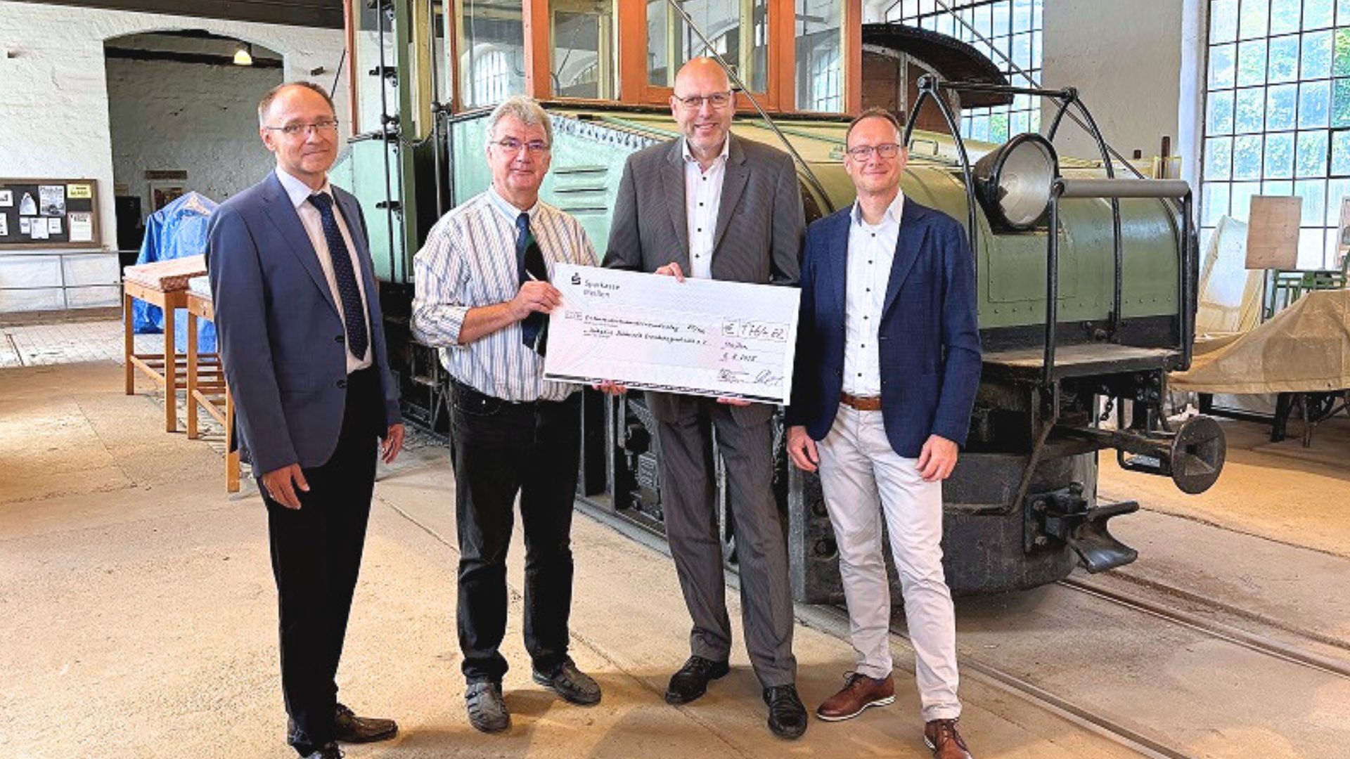 Spendenübergabe Sommerempfang