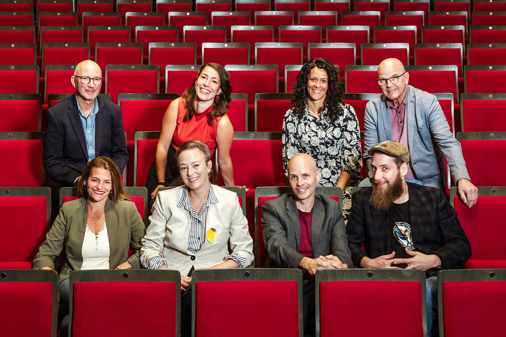 Natalie Wagner (Chefchoreografin), Kai Anne Schuhmacher (Operndirektorin), Johannes Frohnsdorf (Chefdramaturg), Jan Meyer (Oberspielleiter Schauspiel), Steffen Pietsch (Leiter junges.studio), Franziska Till (Co-Leitung Figurentheater, Theaterpädagogin), Artemis Willms (kaufmännische Geschäftsführerin), Manuel Schöbel (Intendant und Geschäftsführer)