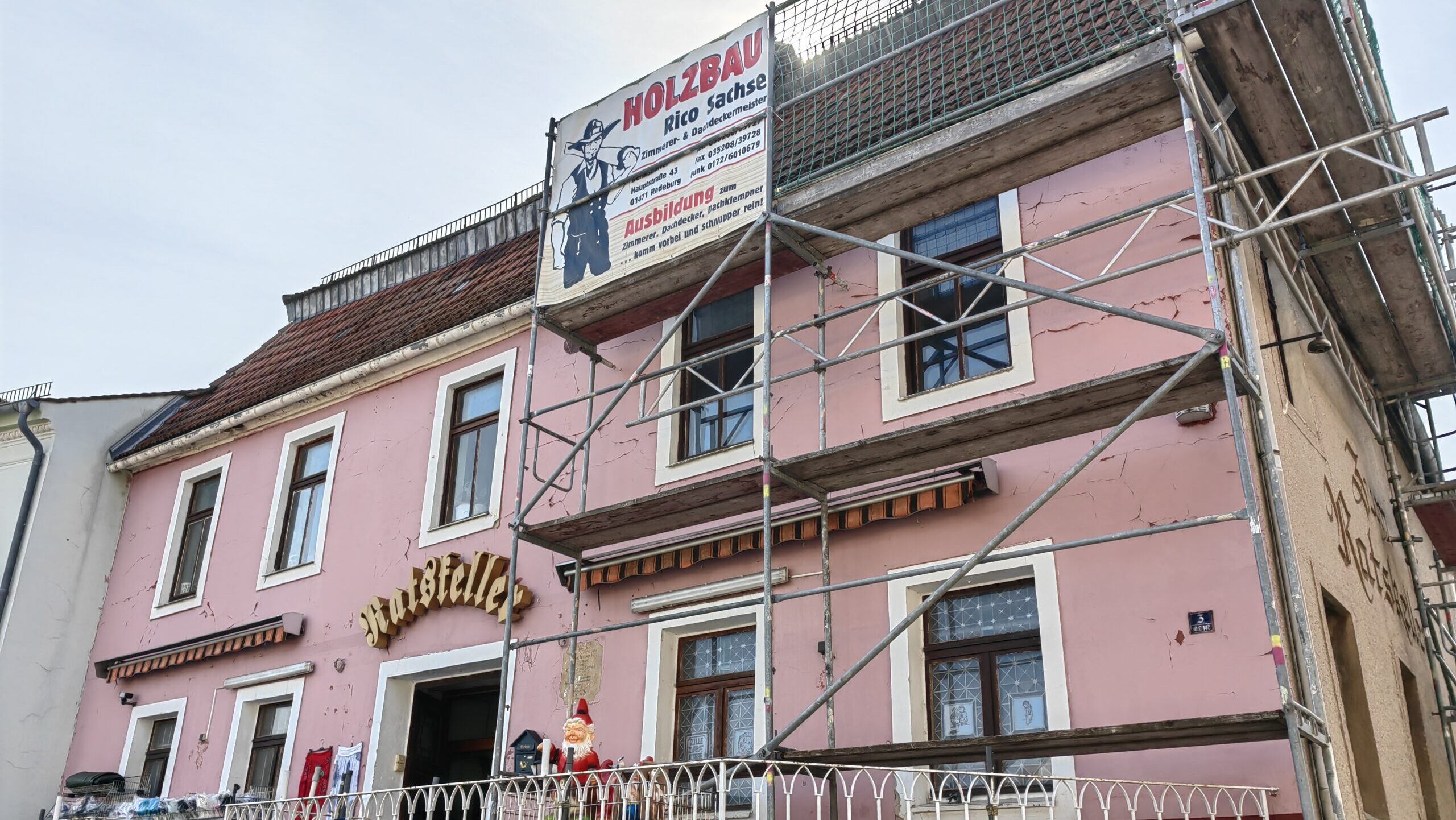 Der Turm musste bereits abgenommen werden.