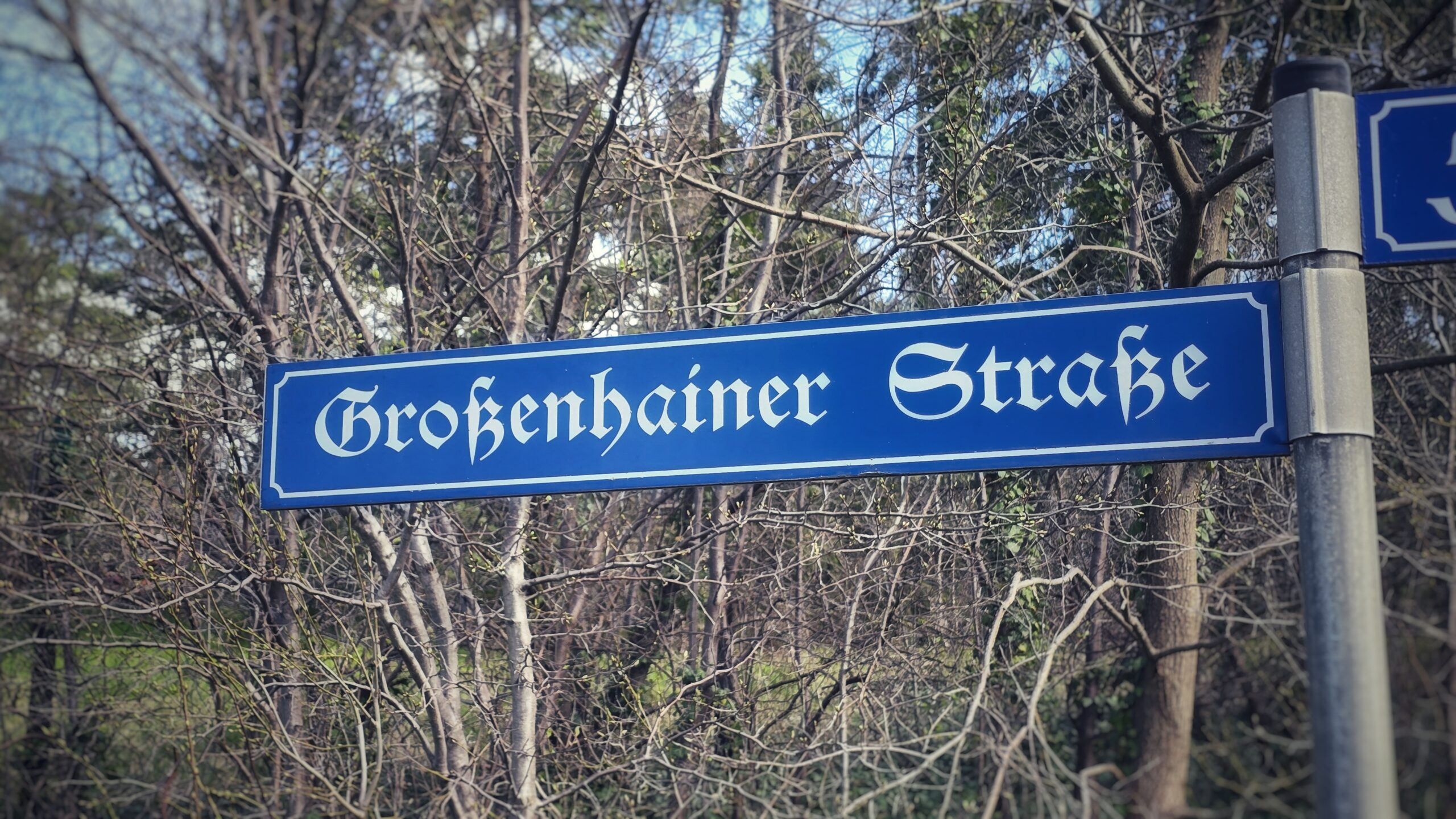Geändert: Die Großenhainer Straße soll in Steinbach jetzt zur Steinbacher Straße werden. Foto © Branczeisz