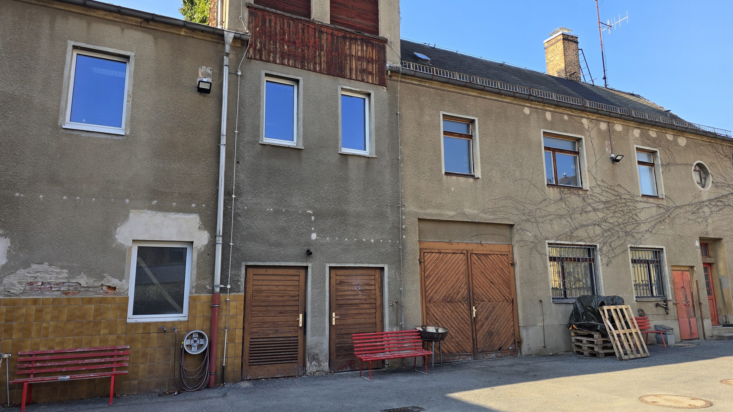 Alte Feuerwache in Radebeul wird abgerissen: Neubau mit bis zu 10 Wohnungen und inklusivem Wohnkonzept geplant. Foto © Branczeisz