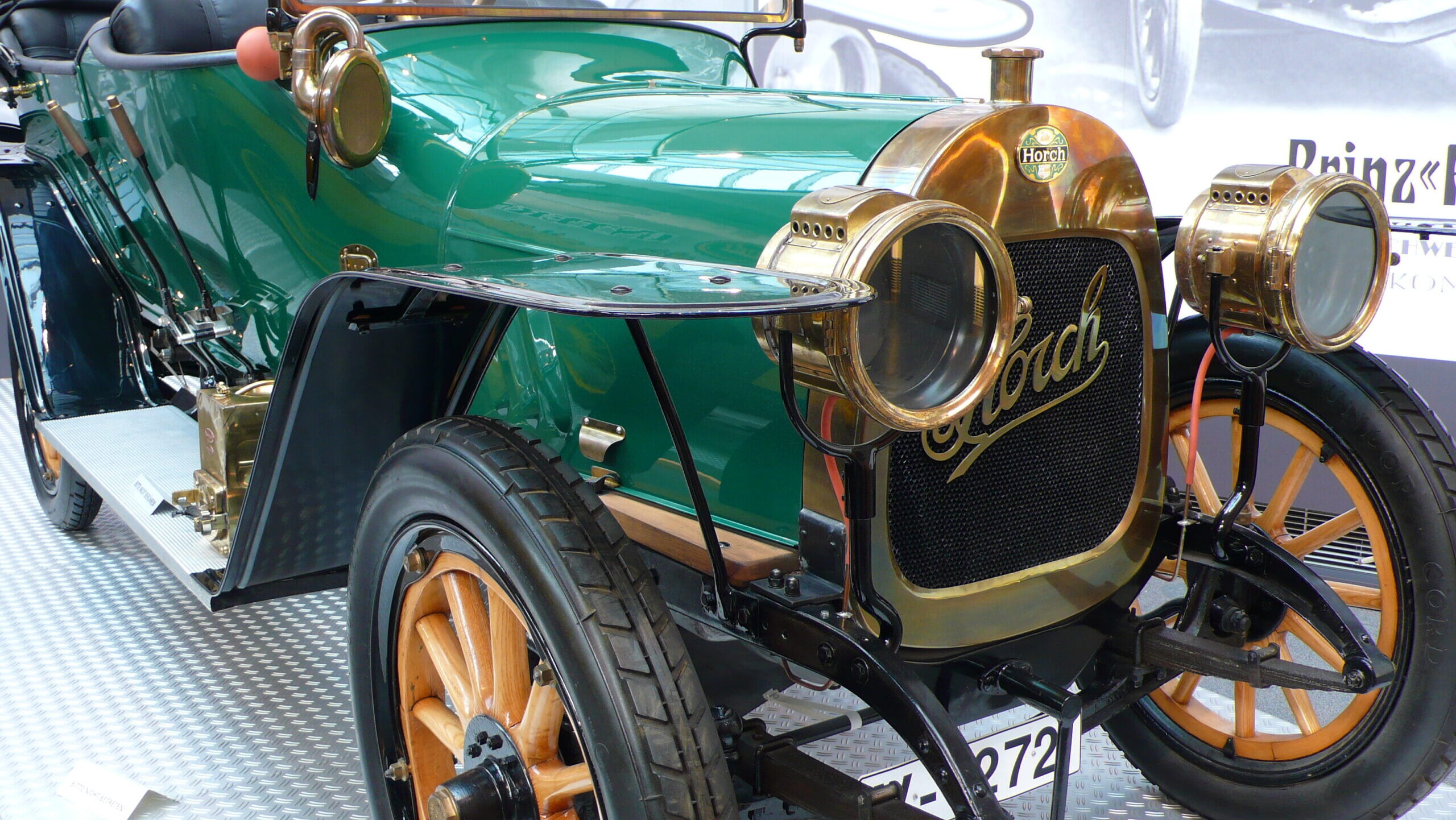 Wer sich für die ersten Horch-Modell interessiert, sollte unbedingt nach Zwickau ins Museum fahren - hier ein Modell mit Holzspeichen. Foto © Branczeisz
