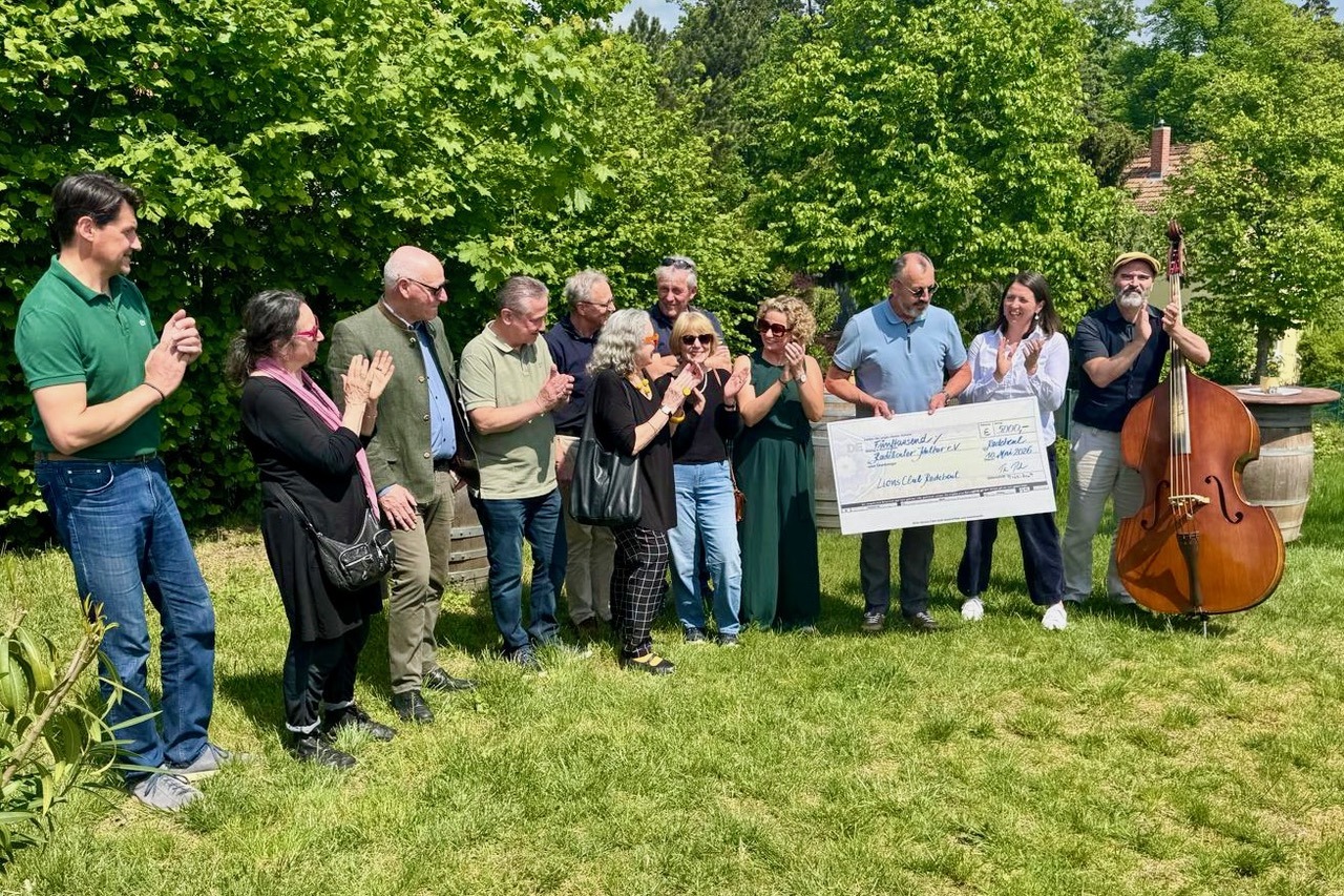 Der Lions Club Radebeul unterstützt die neue WeinbergKultour. Foto © Lions