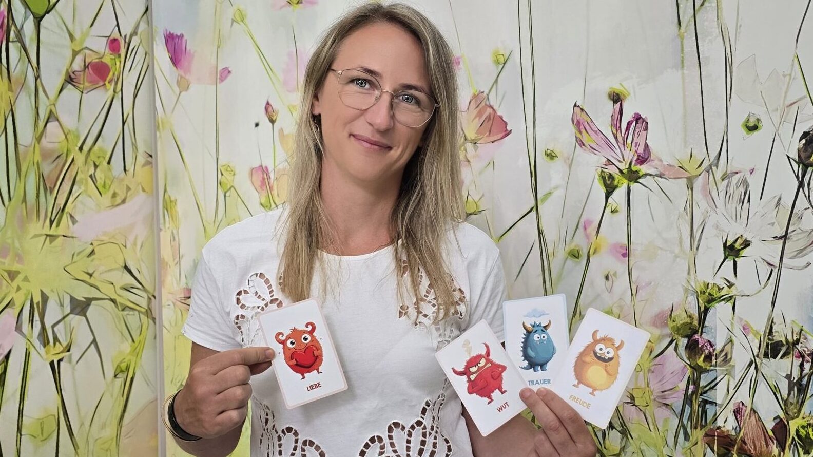 Heilpraktikerin Theresa Scholz schildert, warum körperliche Beschwerden Ausdruck von ungelösten Emotionen wie Trauer, Wut oder Stress sein können. Foto © Branczeisz