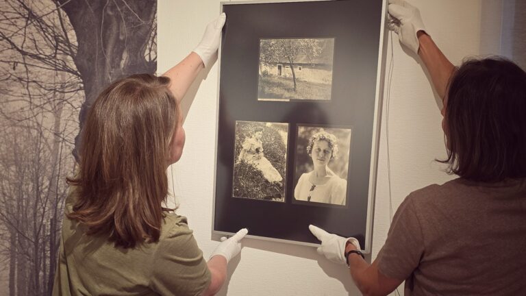 Ein Anruf, der die Ausstellung zu Otto Erhardt verändert - plötzlich hat sich der Urenkel gemeldet. Foto © Branczeisz