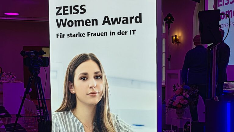Zeiss initiiert eigens den Woman Award, um junge Frauen gezielt für IT zu begeistern. Foto © Branczeisz