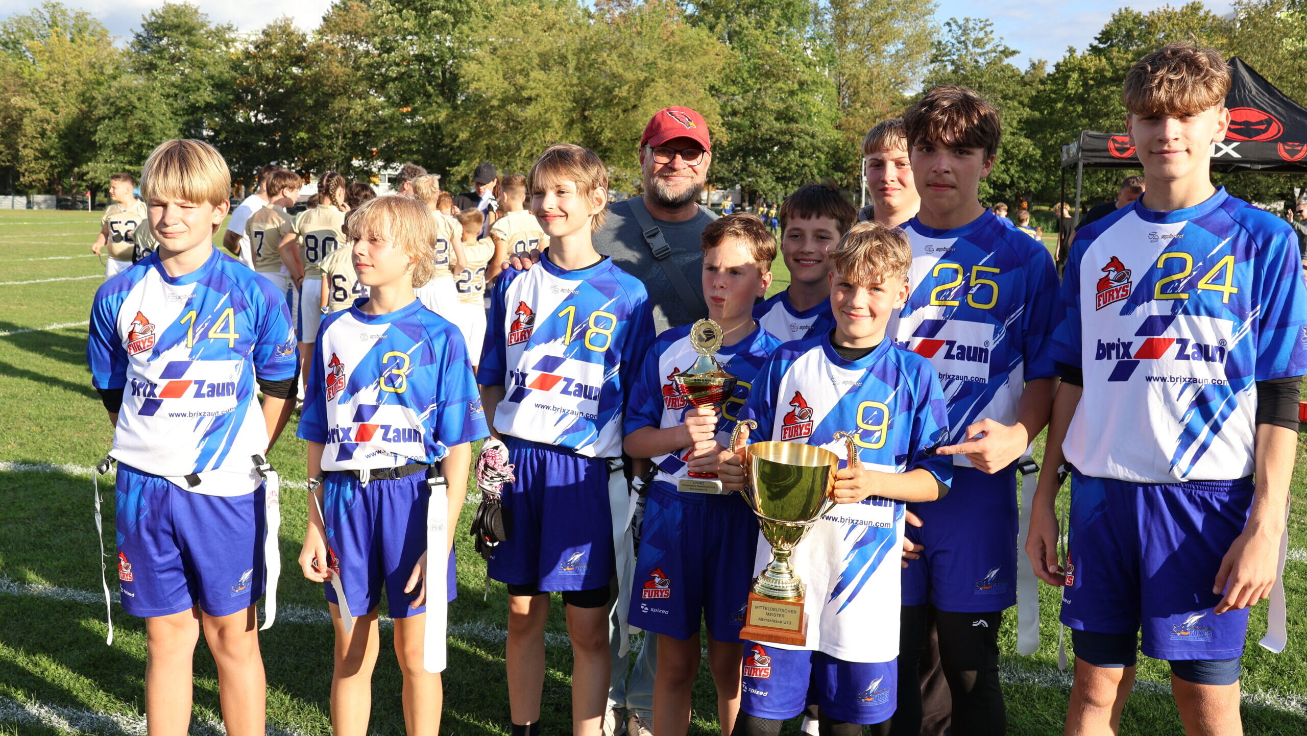 Die U13 Furys feiern in Chemnitz den Titel: Mit überragender Defense und starker Offense gelingt im Finale gegen Dresden der große Triumph. Foto © Verein